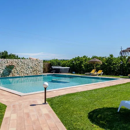 Farm stay Quinta Dos Is Algoz